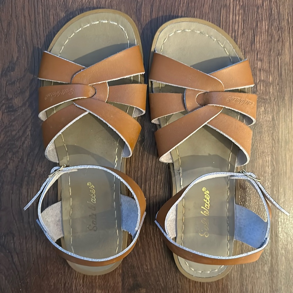Women's Saltwater Original sandals- tan- size 9